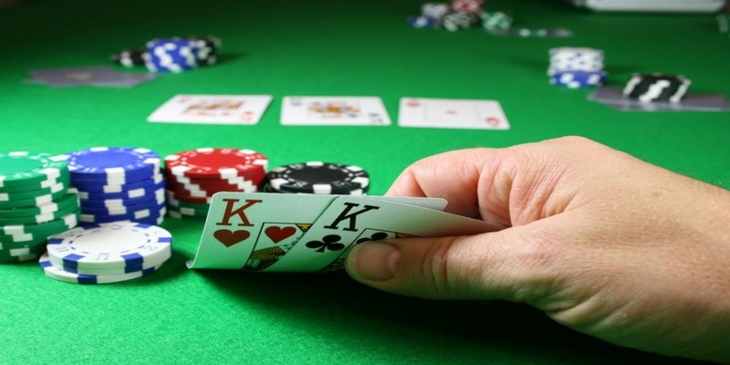 Hướng Dẫn Các Thế Bài Baccarat Hiệu Quả Cho Người Mới Chơi 1 Các thế bài Baccarat là gì?